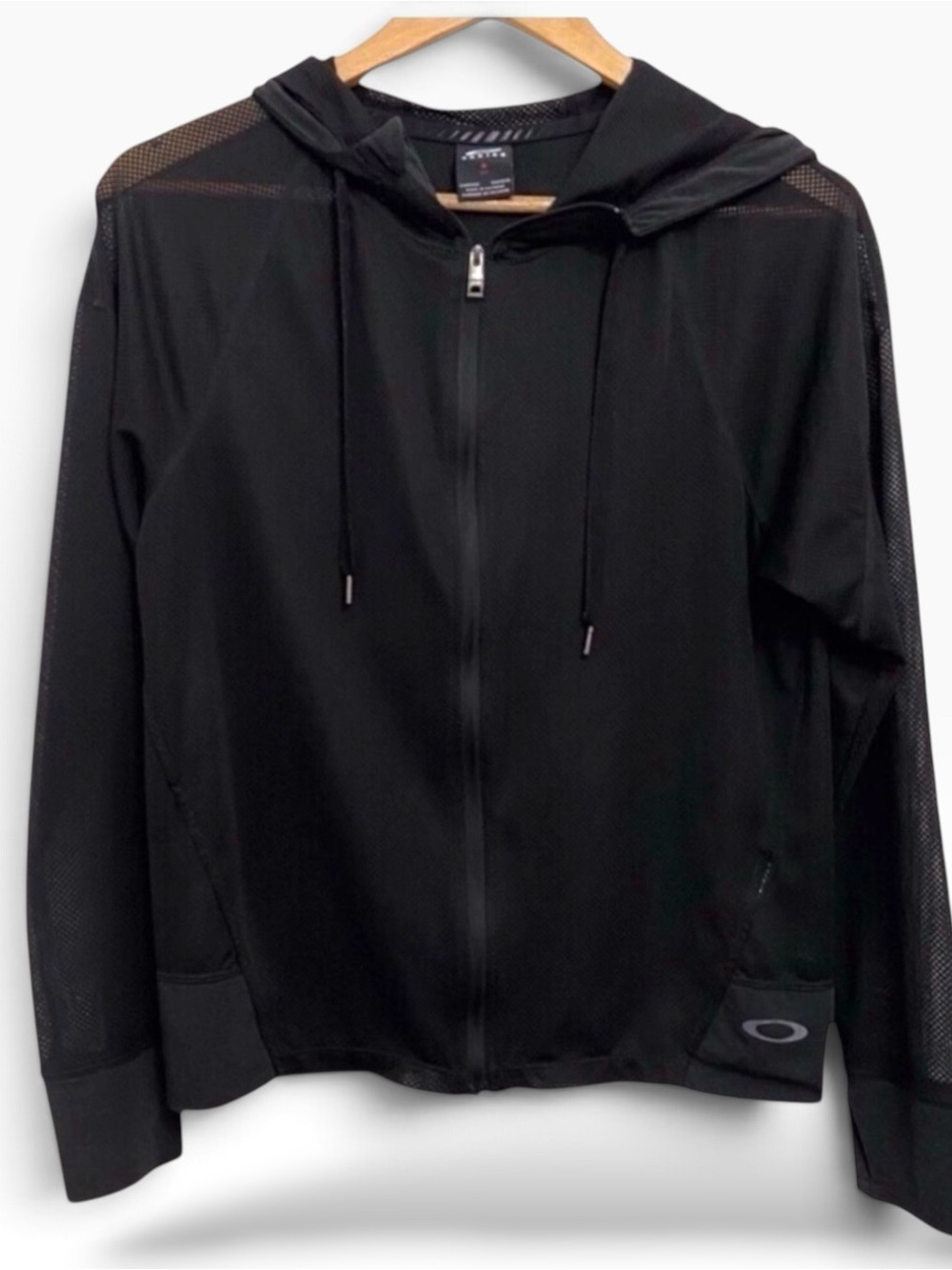 OAKLEY black hoodie zip up athletics shirt in small mesh net material sports